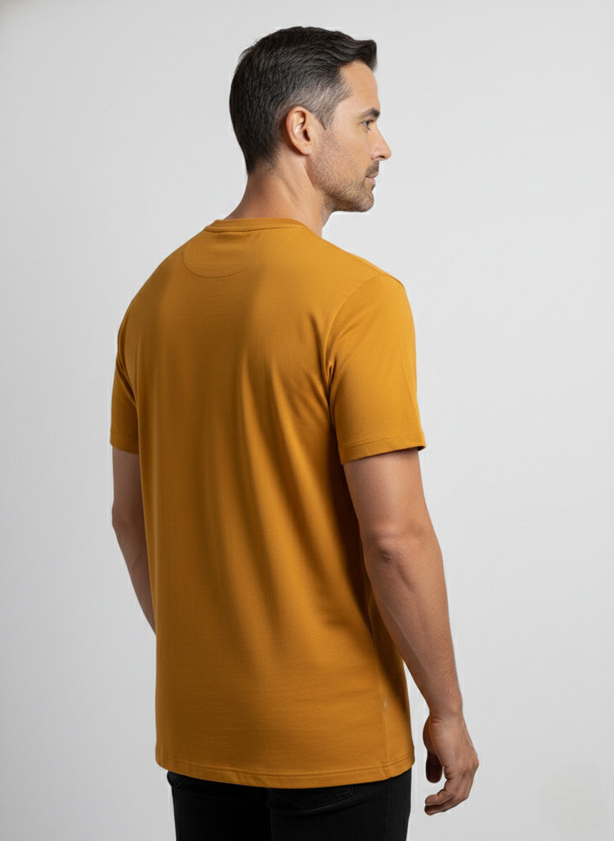 Camiseta Suedine Pima Gola Careca Mostarda