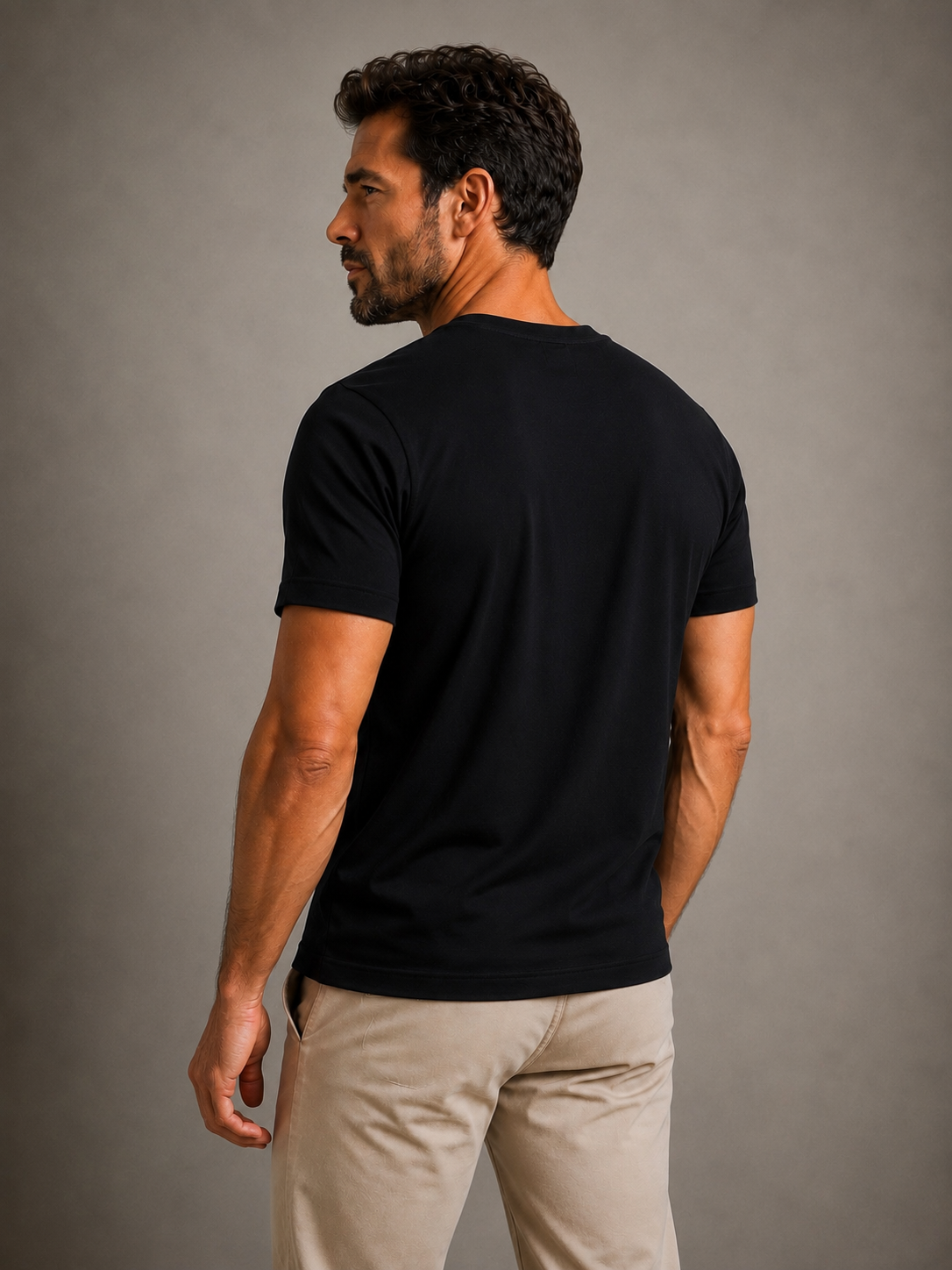 Camiseta em Algodão Egípcio Gola Careca Preta